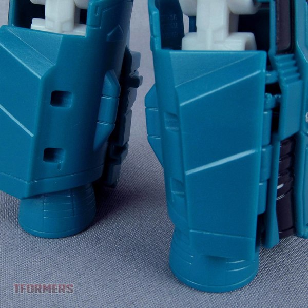 Deluxe Topspin Freezeout   TFormers Titans Return Wave 4 Gallery 028 (28 of 159)